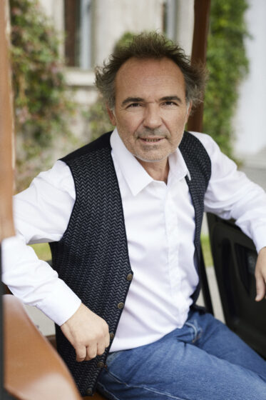 Devin Özgür Çınar