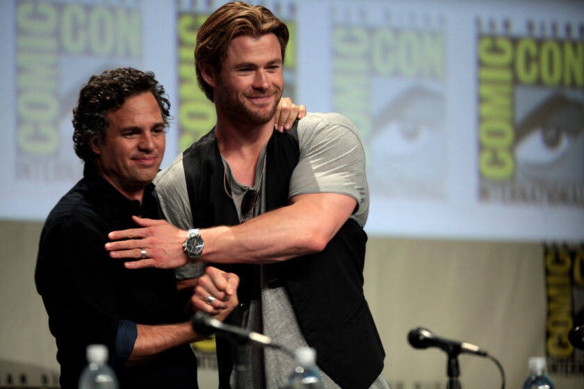 Mark Ruffalo ve Chris Hemsworth, 2024 San Diego Comic Con etkinliğinde