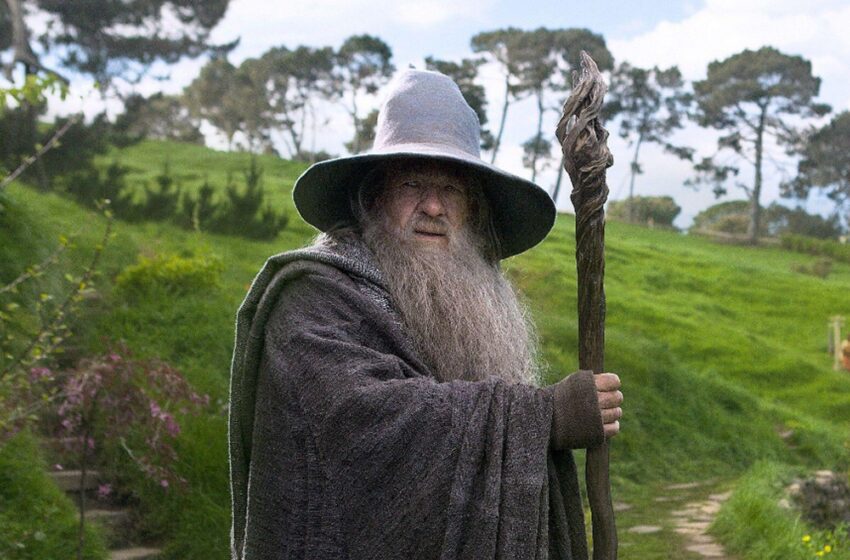  Ian McKellen, Yeni Lord of the Rings Filminde Gandalf Rolünü Tekrar Canlandırabilir