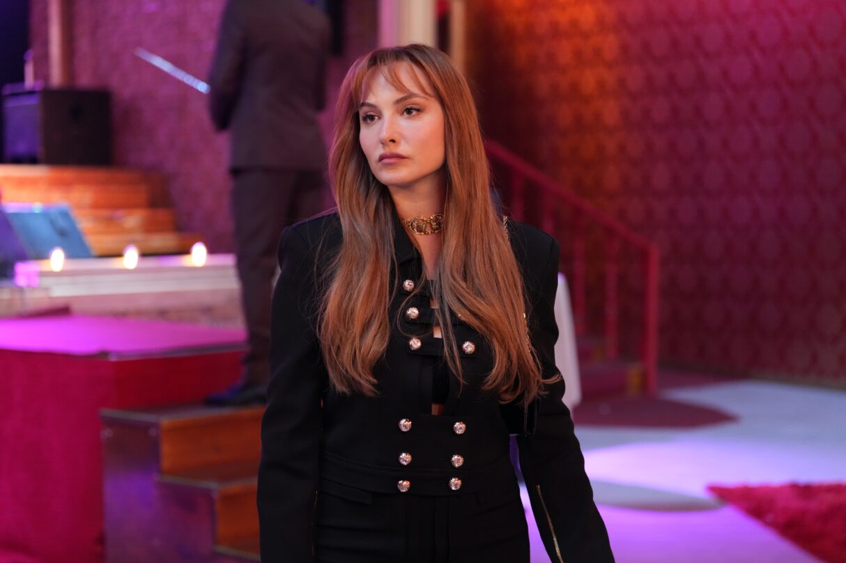 Başak Gümülcinelioğlu ‘Çirkin’in Lale’sini Anlatıy