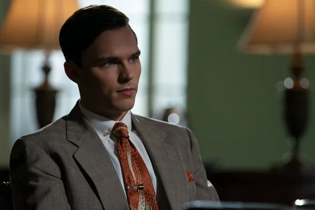 Nicholas Hoult Gilderoy Lockhart olacak