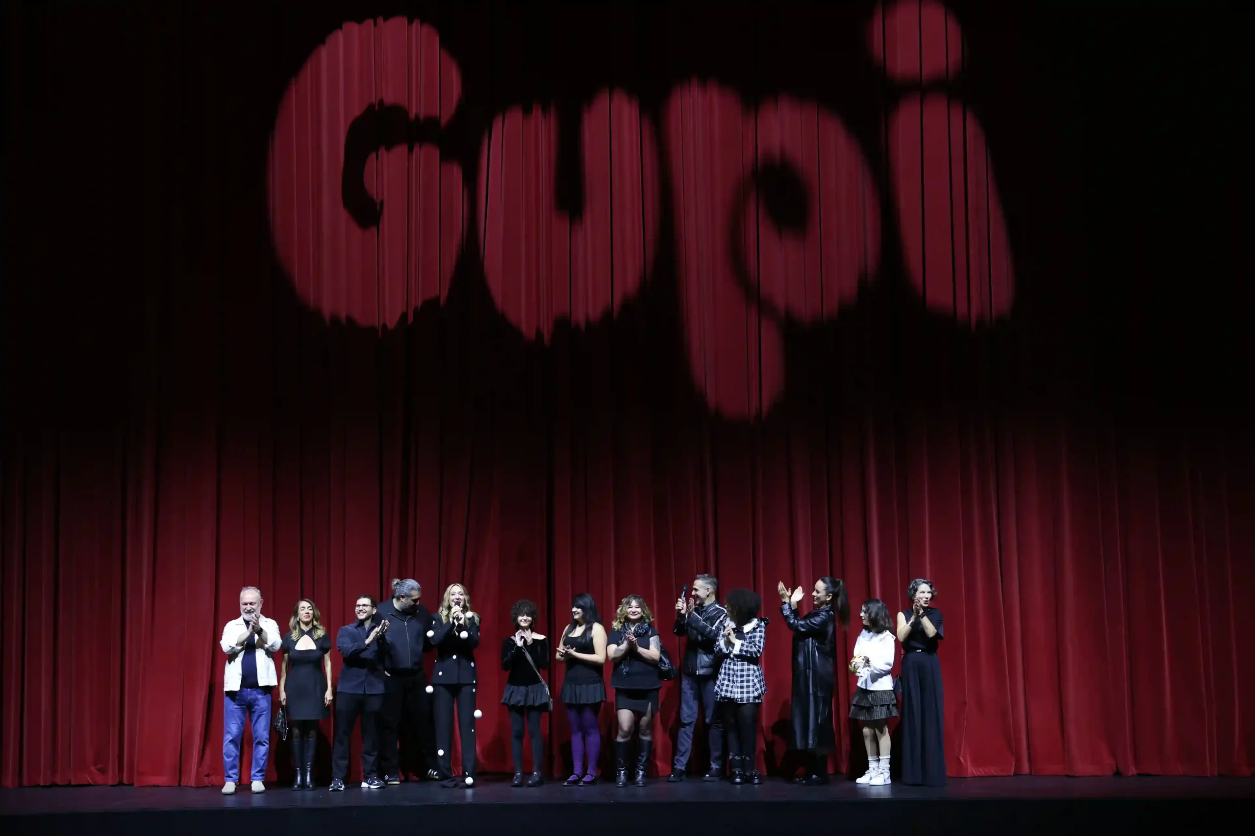 'Gupi ve Gülmeyen Kral'ın Galası Gerçekleşti